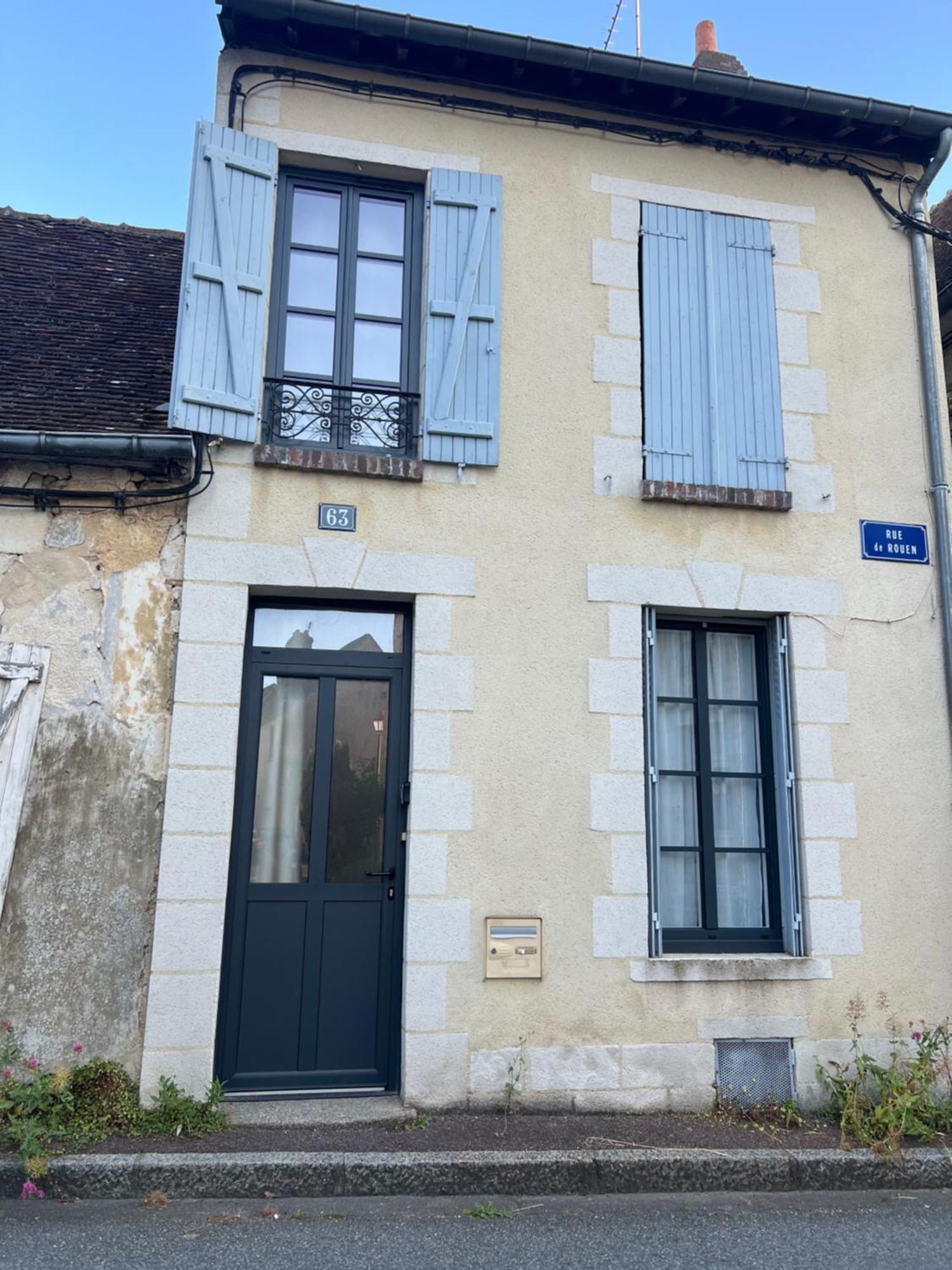 La Persienne Bleue - Coeur Historique De Mortagne Au Perche Villa Kültér fotó
